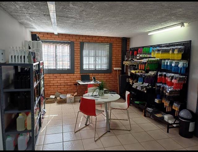 INDUSTRIAL PROPERTY TO RENT IN HENNOPSPARK